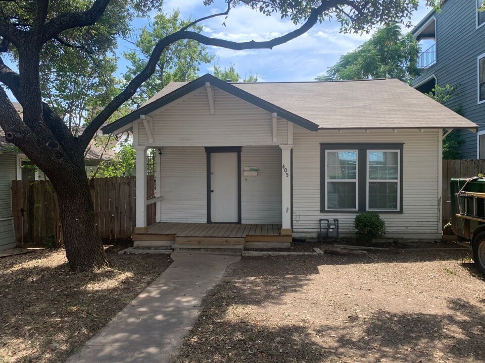 405 E 30th St in Austin, TX - Building Photo