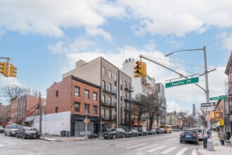 600 Myrtle Ave in Brooklyn, NY - Building Photo - Building Photo