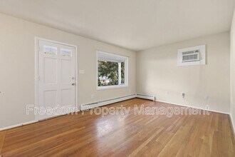 14309 Fairmont Ct in Woodbridge, VA - Building Photo - Building Photo