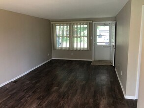 3521 Ivy League Dr in Fort Wayne, IN - Foto de edificio - Building Photo