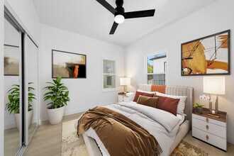 Curlew and Juniper Apartments in San Diego, CA - Foto de edificio - Building Photo