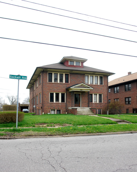 700 Sackett Ave in Cuyahoga Falls, OH - Building Photo