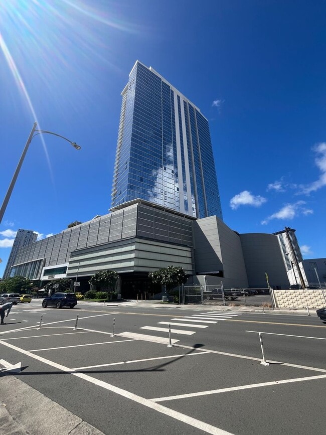 property at 888 Kapiolani Blvd