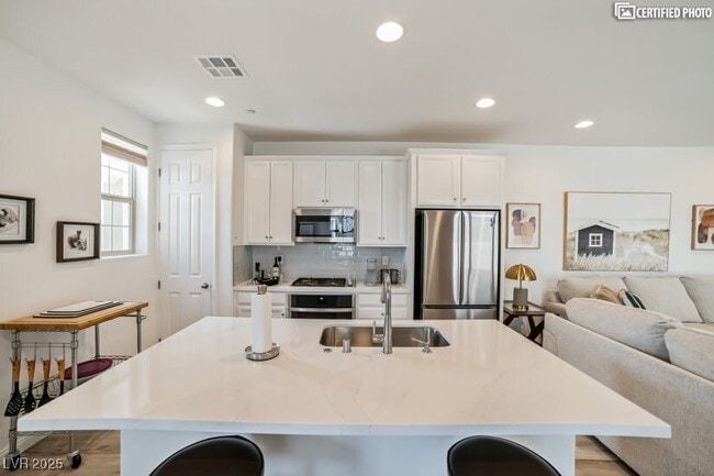 property at 88 Kimberlite Dr