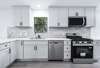 7607 Grape St in Houston, TX - Building Photo - Building Photo