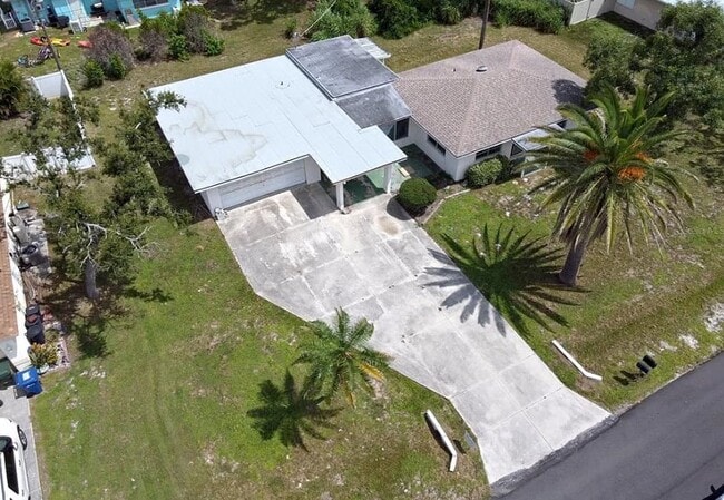 property at 1432 Poinciana Rd