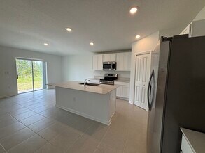 1318 Belle Isle Ln in Daytona Beach, FL - Building Photo - Building Photo