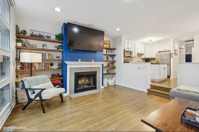 933 W Wrightwood Ave in Chicago, IL - Building Photo - Building Photo