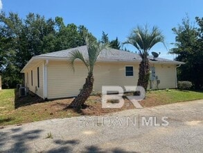 5652 Dee St in Gulf Shores, AL - Building Photo - Building Photo