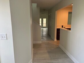 3948 Meadowview Dr N-Unit -3948 Meadowview Dr N in Jacksonville, FL - Building Photo - Building Photo