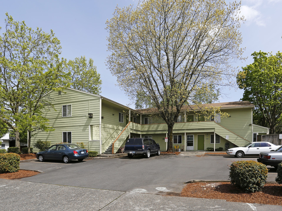 King Dishman in Portland, OR - Building Photo