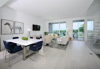 105 Delancey Ave in Mamaroneck, NY - Building Photo - Building Photo