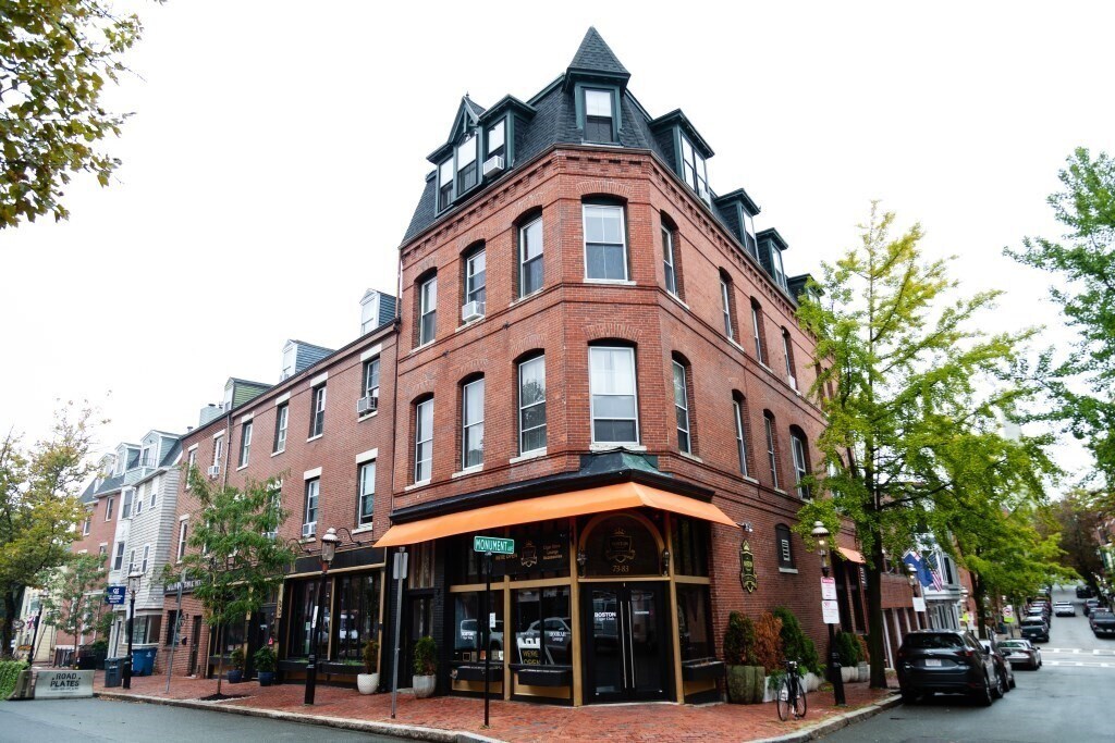 73 Main St, Unit 7 in Boston, MA - Foto de edificio