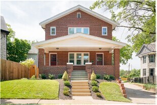 1035 Grandview Pl in St. Louis, MO - Building Photo