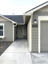 5802 Rio Grande Ln in Pasco, WA - Building Photo - Building Photo