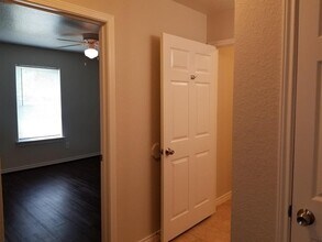 3319 Angel Ln in Houston, TX - Building Photo - Building Photo