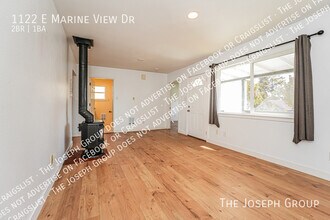1122 E Marine View Dr in Everett, WA - Building Photo - Building Photo