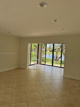9293 Vista Del Lago in Boca Raton, FL - Foto de edificio - Building Photo