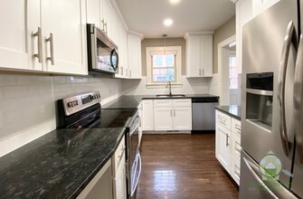 210 W Faris Rd in Greenville, SC - Building Photo - Building Photo