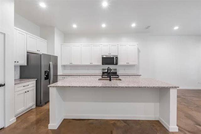 1540 W Long in Stephenville, TX - Building Photo - Building Photo