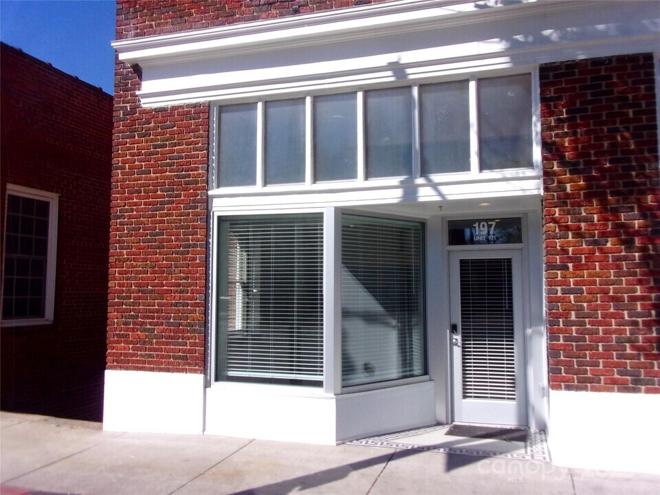 197 N 2nd St in Albemarle, NC - Building Photo