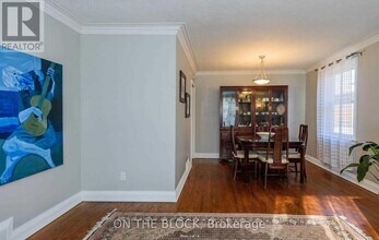 290 Bogert Ave in Toronto, ON - Building Photo - Building Photo