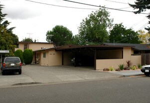 1036 3rd St in Novato, CA - Building Photo