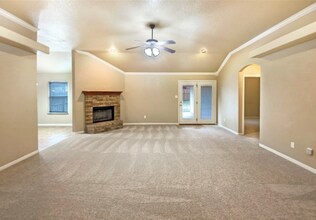 3506 Republic of Texas Dr in Killeen, TX - Foto de edificio - Building Photo