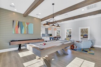 Parkside at Miller Pond in Statesboro, GA - Building Photo - Building Photo