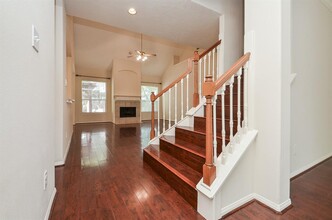 2203 Millerton Ln in Katy, TX - Foto de edificio - Building Photo