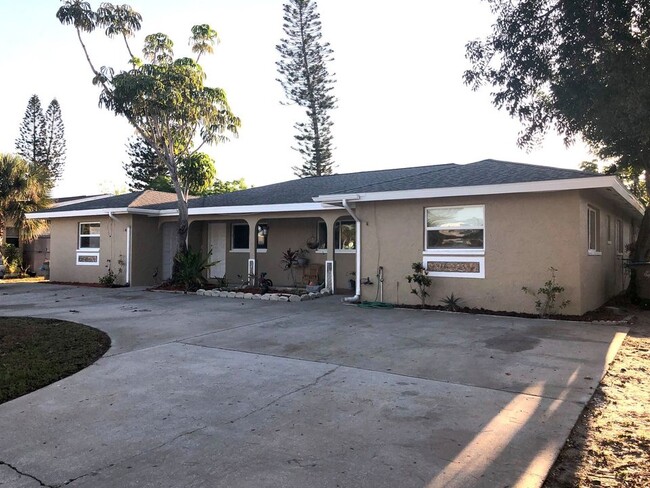 property at 4705 Palm Tree Blvd