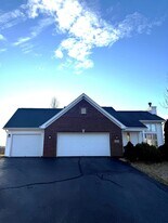 1026 Old Hunter Run in Byron, IL - Building Photo