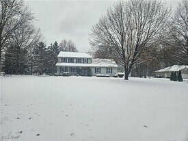 2340 Nagel Rd in Avon, OH - Building Photo