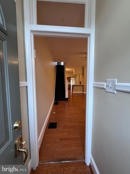 341 Barclay St, Unit a206 in Burlington, NJ - Building Photo - Building Photo