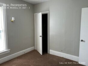 406 W Morrell St, Unit 3 in Jackson, MI - Building Photo - Building Photo