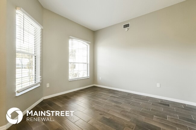 property at 13438 Oak Bend Dr