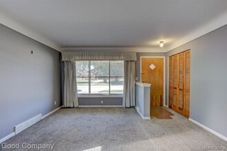 8961 Laurence Ave in Allen Park, MI - Building Photo - Building Photo