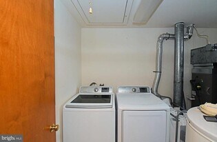 601 W Market St in Perkasie, PA - Building Photo