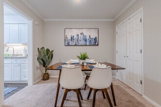 10020 Regal Park Ln in Dallas, TX - Building Photo - Building Photo