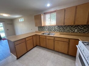 33145 Jane Ct in Wildomar, CA - Building Photo - Building Photo