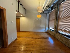 523 Jackson St in St. Paul, MN - Building Photo - Building Photo