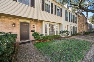 13062 Trail Hollow Dr in Houston, TX - Building Photo - Building Photo