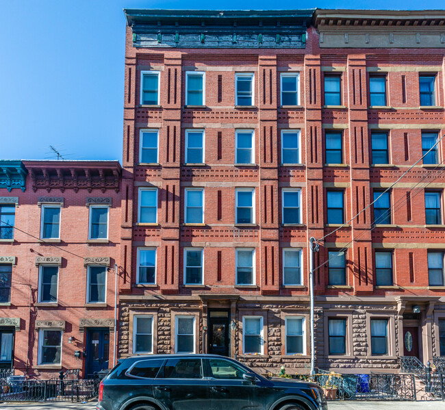 1012 Park Ave in Hoboken, NJ - Foto de edificio - Building Photo