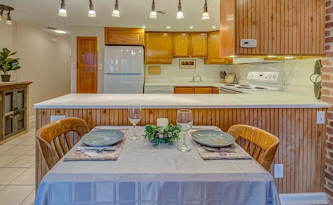 property at 1081 Cove Rd