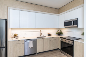 Hawkins in San Francisco, CA - Building Photo - Interior Photo