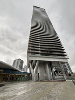 4880 Lougheed Hwy in Burnaby, BC - Building Photo
