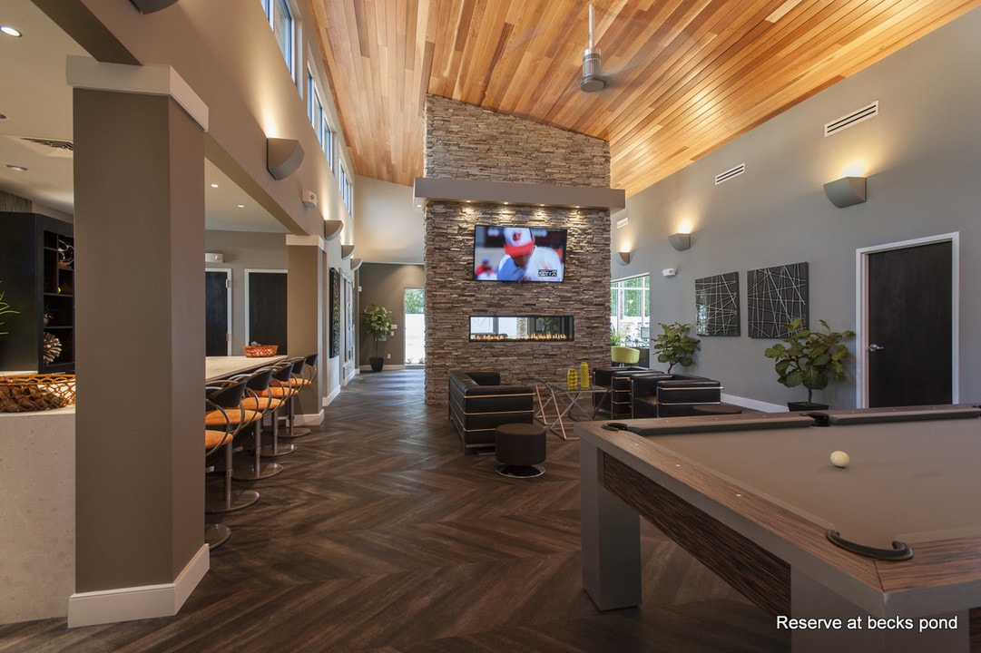 The Reserve at Becks Pond in Newark, DE - Building Photo