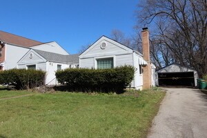 23827 N Overhill Dr in Lake Zurich, IL - Building Photo