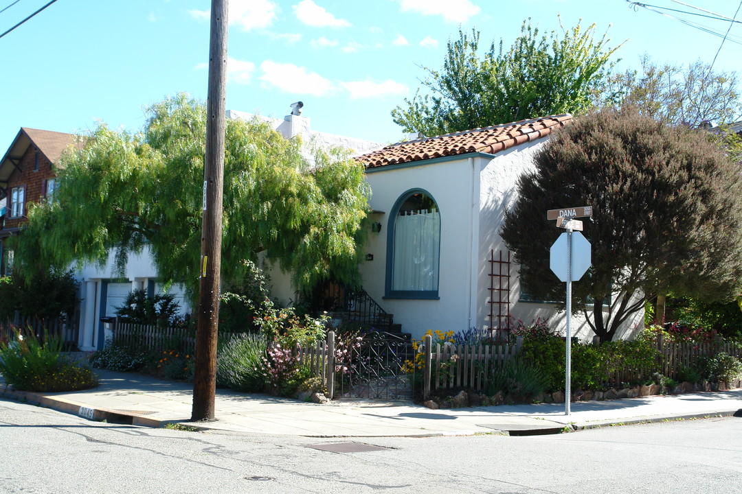 3043-3045 Dana St in Berkeley, CA - Building Photo