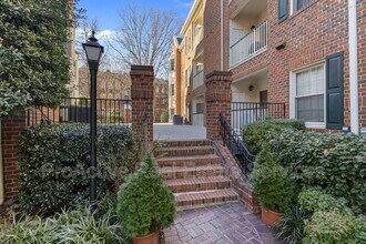 300 Yarmouth St in Norfolk, VA - Building Photo - Building Photo